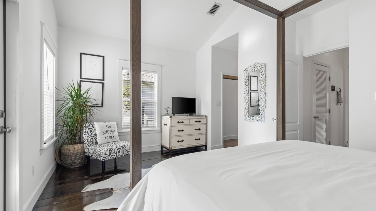 Photo of Bedroom in Seagrove Beach