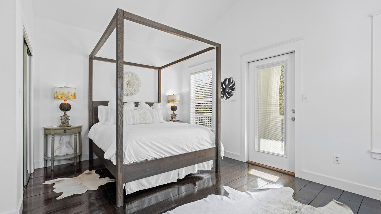 Photo of Bedroom in Seagrove Beach