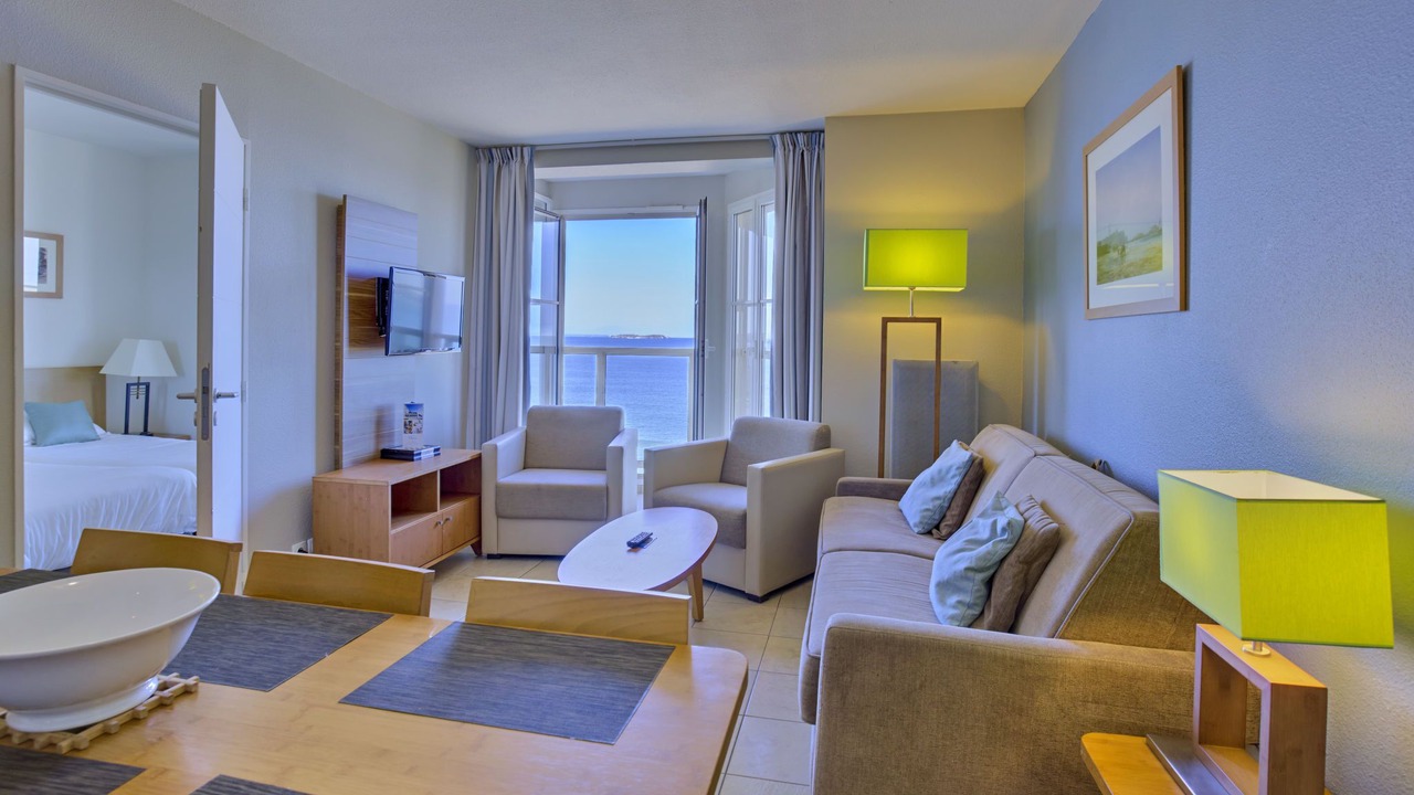 Photo of Bedroom in Saint-Ideuc
