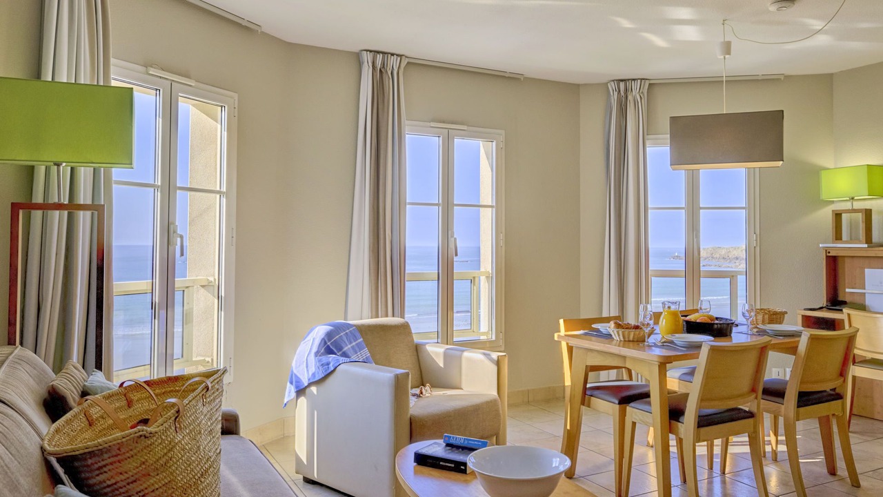 Photo of Livingroom in Saint-Ideuc