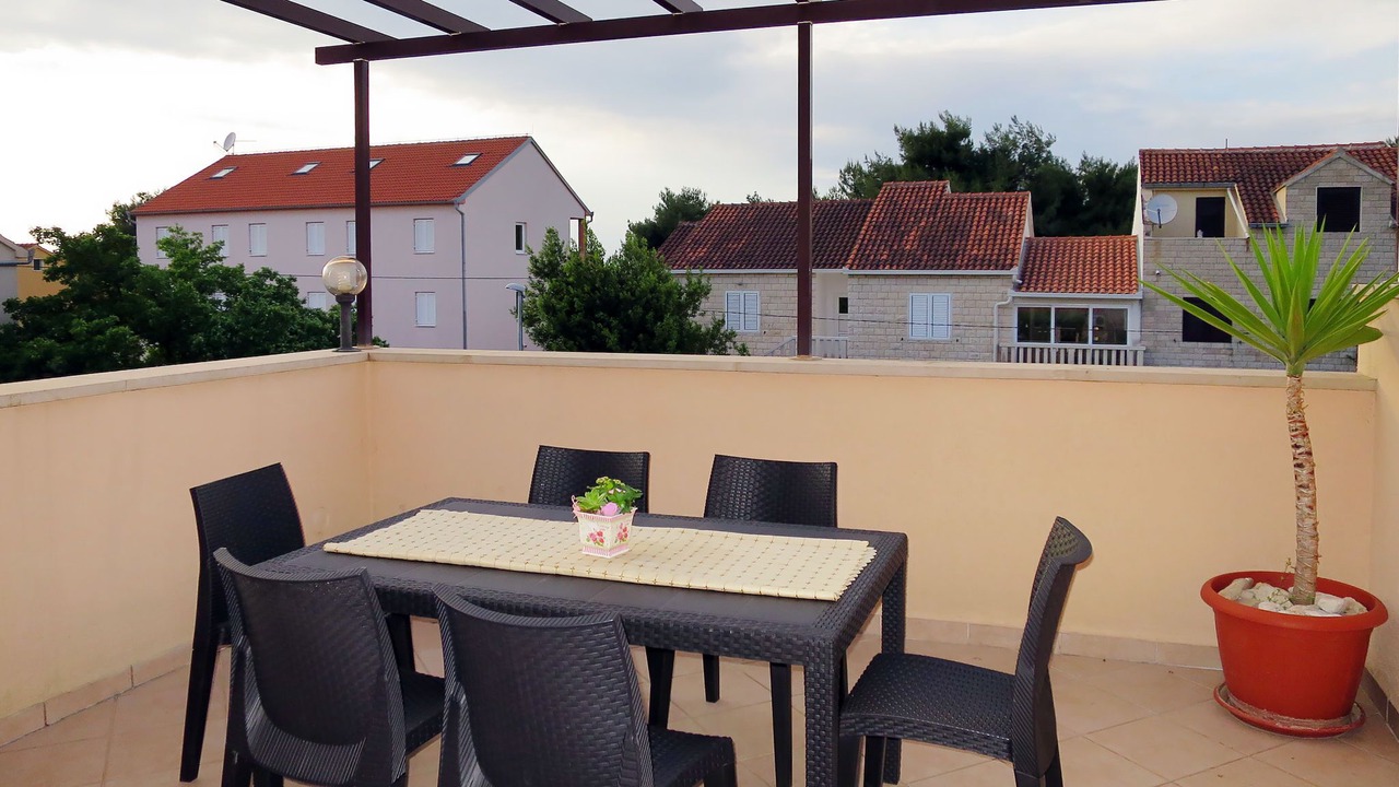 Photo of Others in Mirce
