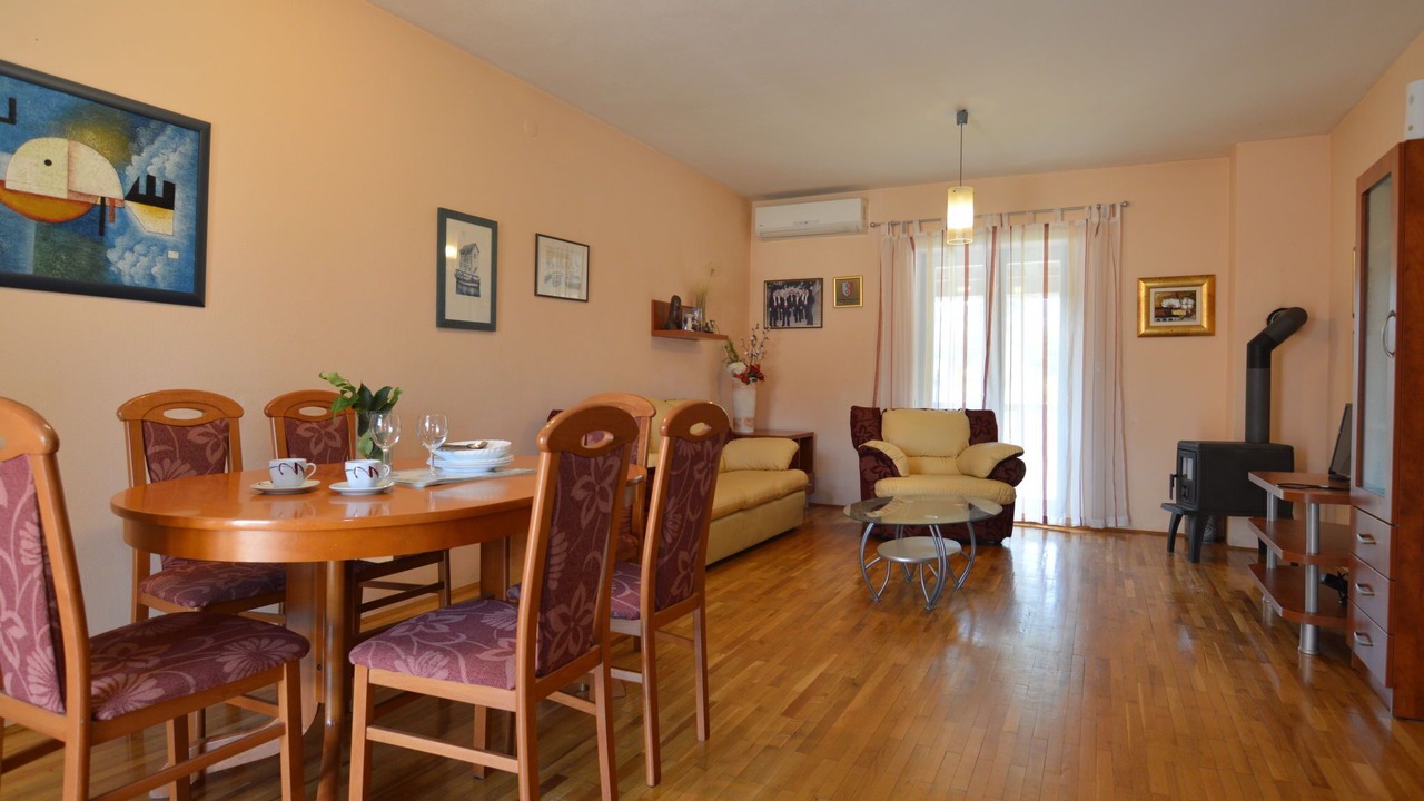 Photo of Bedroom in Mirce