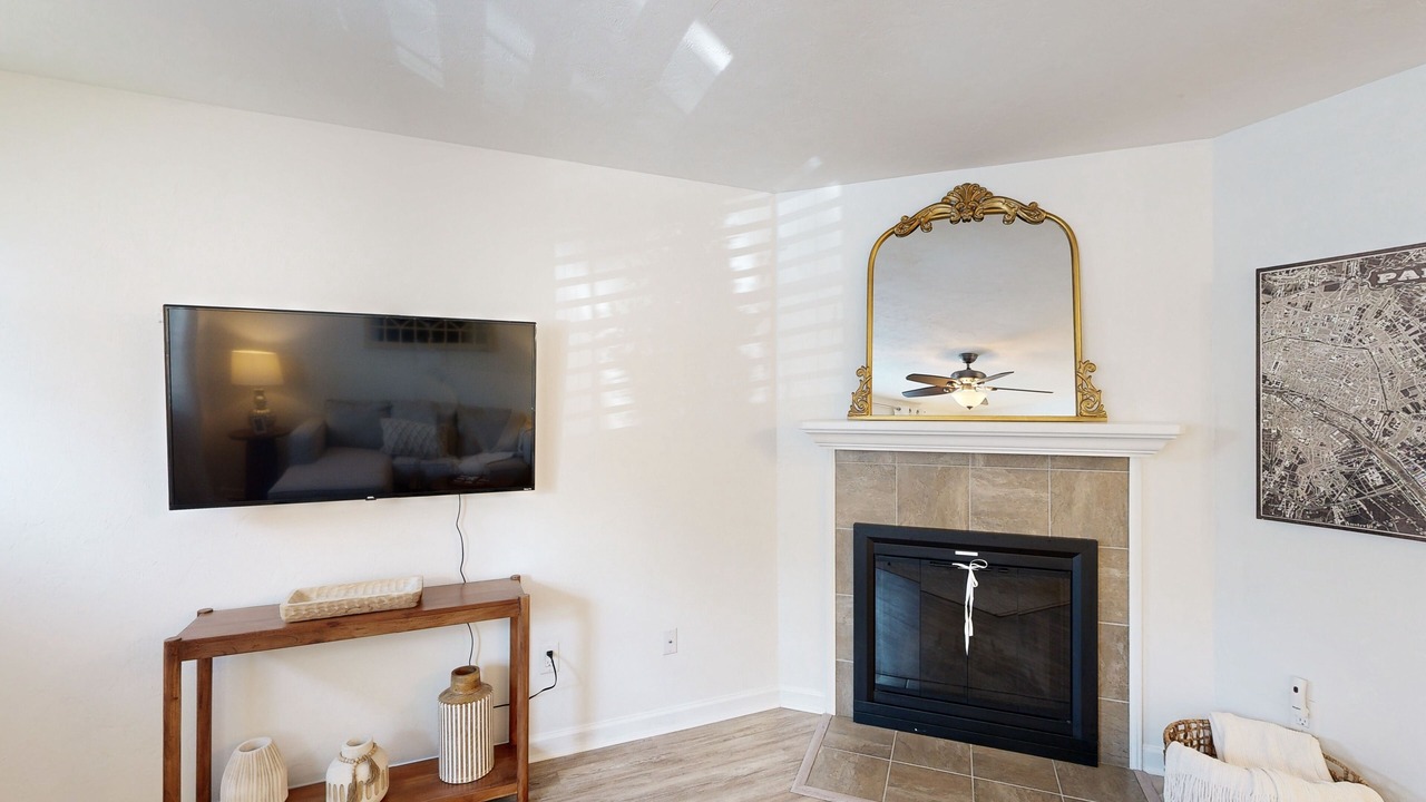 Photo of Livingroom in Tallahassee