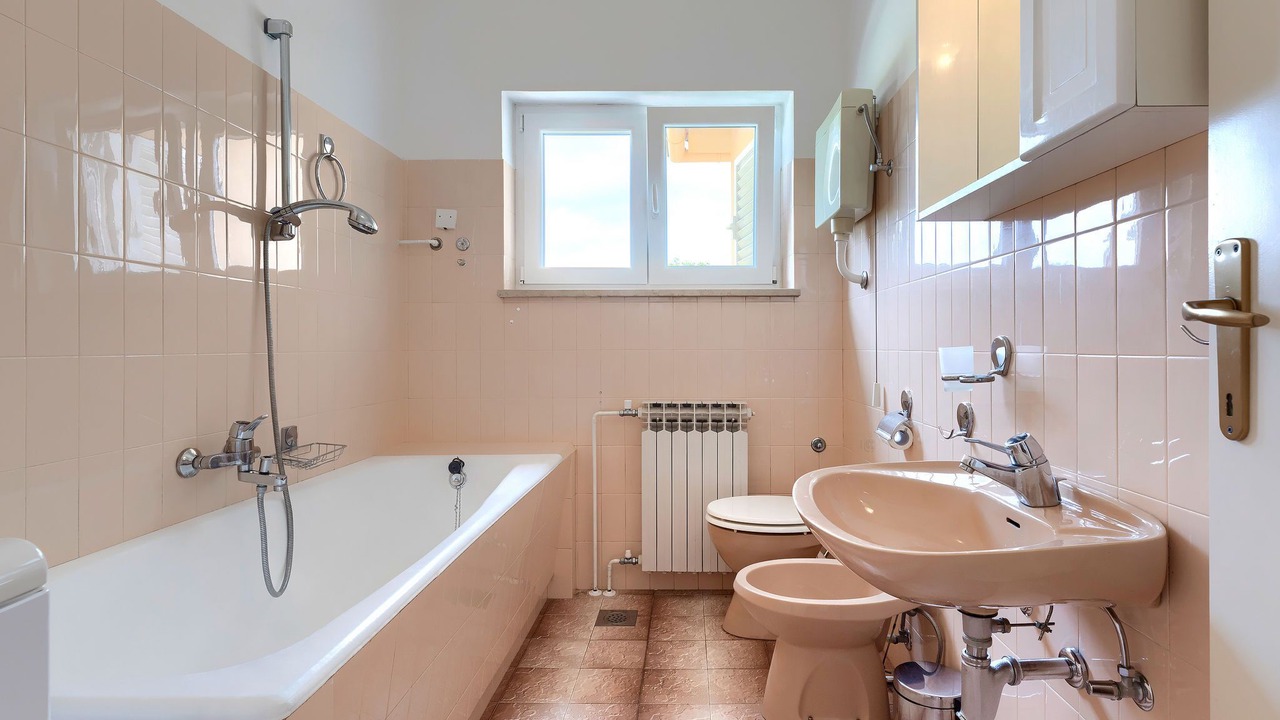 Photo of Bathroom in Modrusani