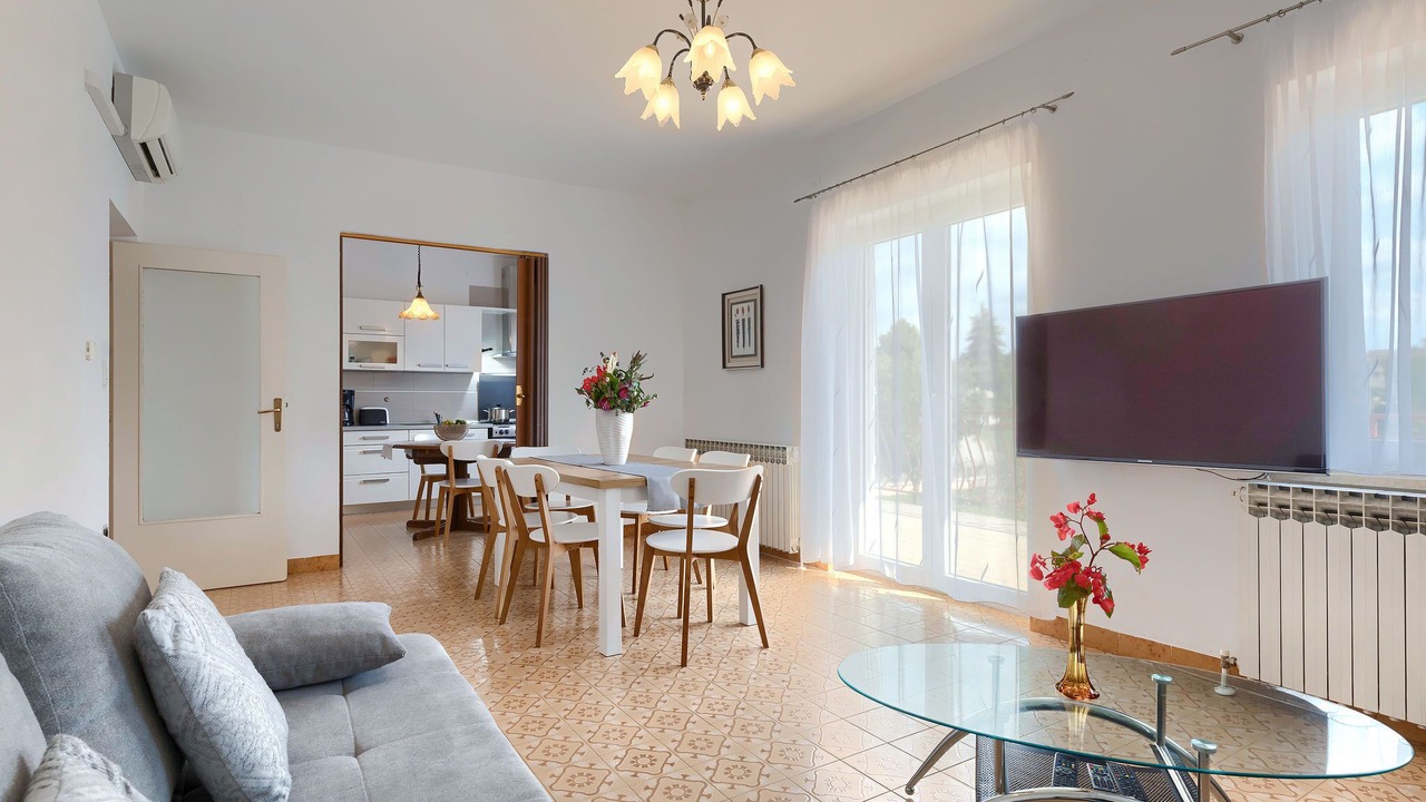 Photo of Livingroom in Modrusani