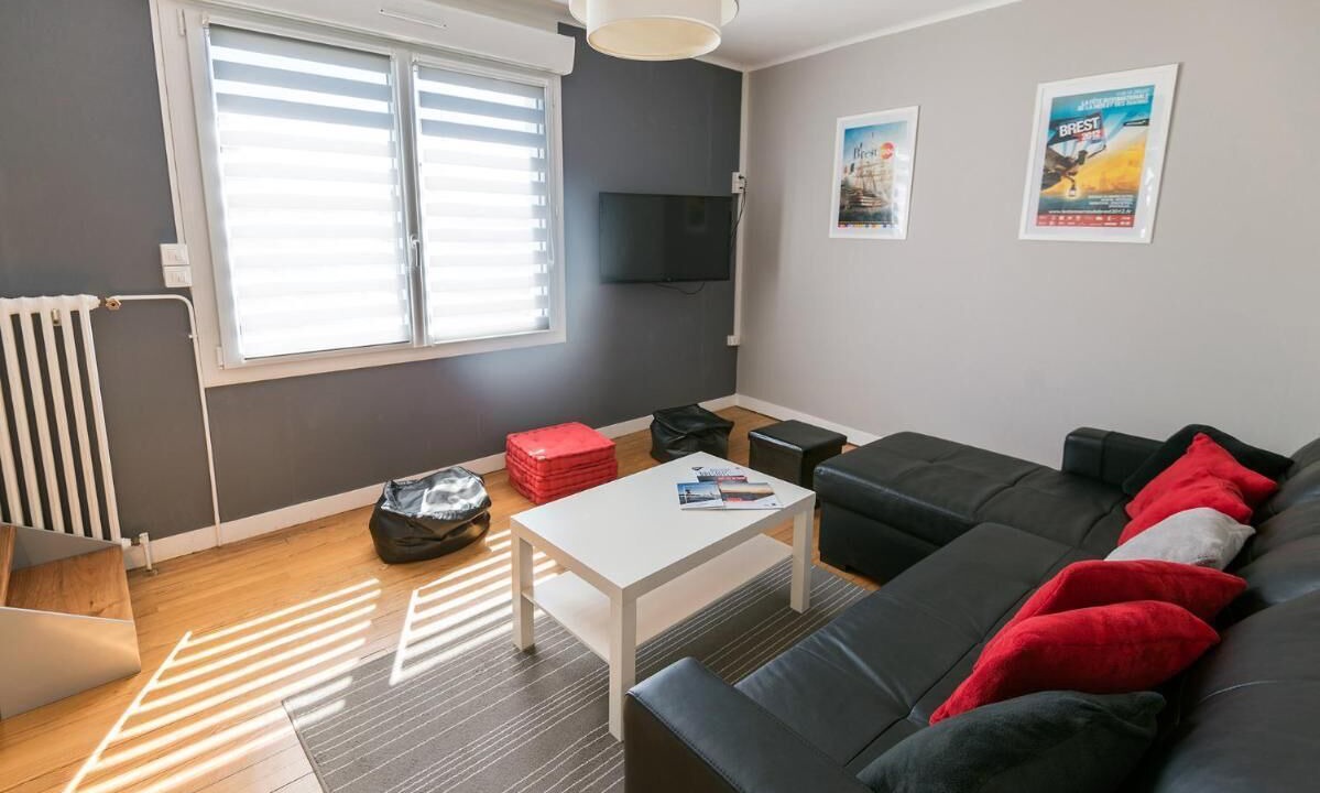 Photo of Livingroom in Downtown
