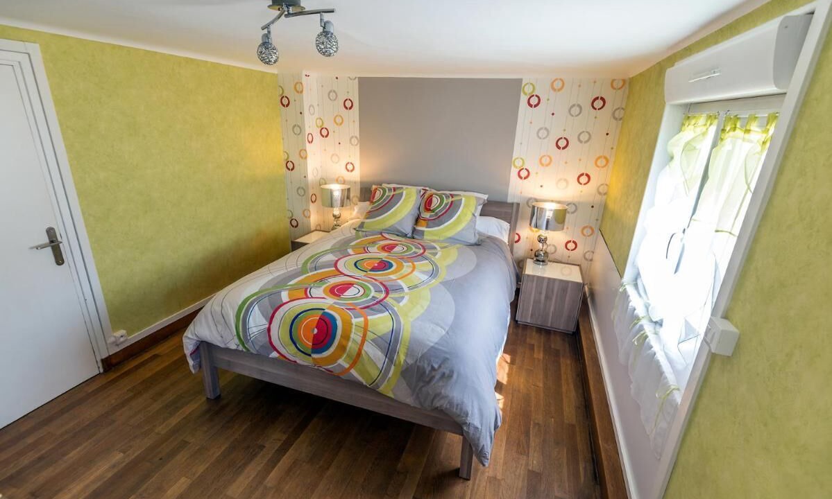 Photo of Bedroom in Downtown