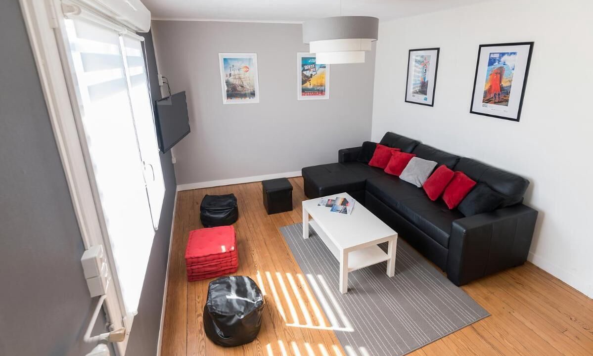 Photo of Livingroom in Downtown