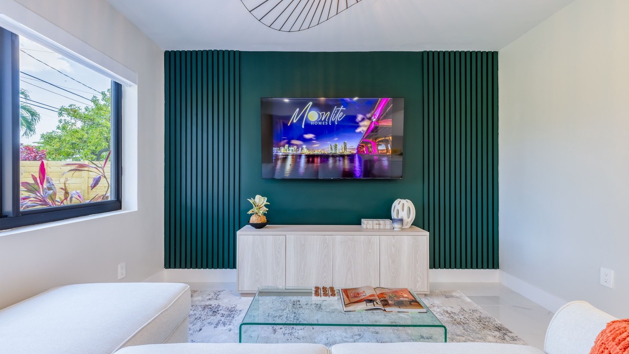 Photo of Livingroom in Cutler Bay