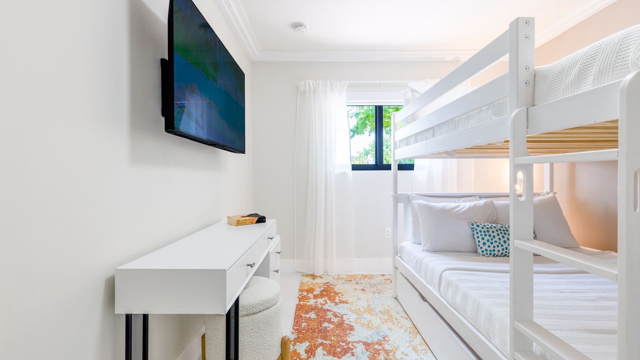 Photo of Bedroom in Cutler Bay