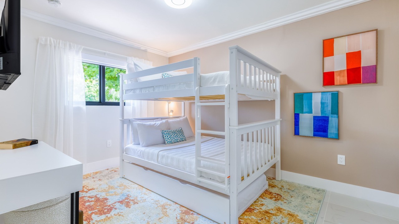 Photo of Bedroom in Cutler Bay