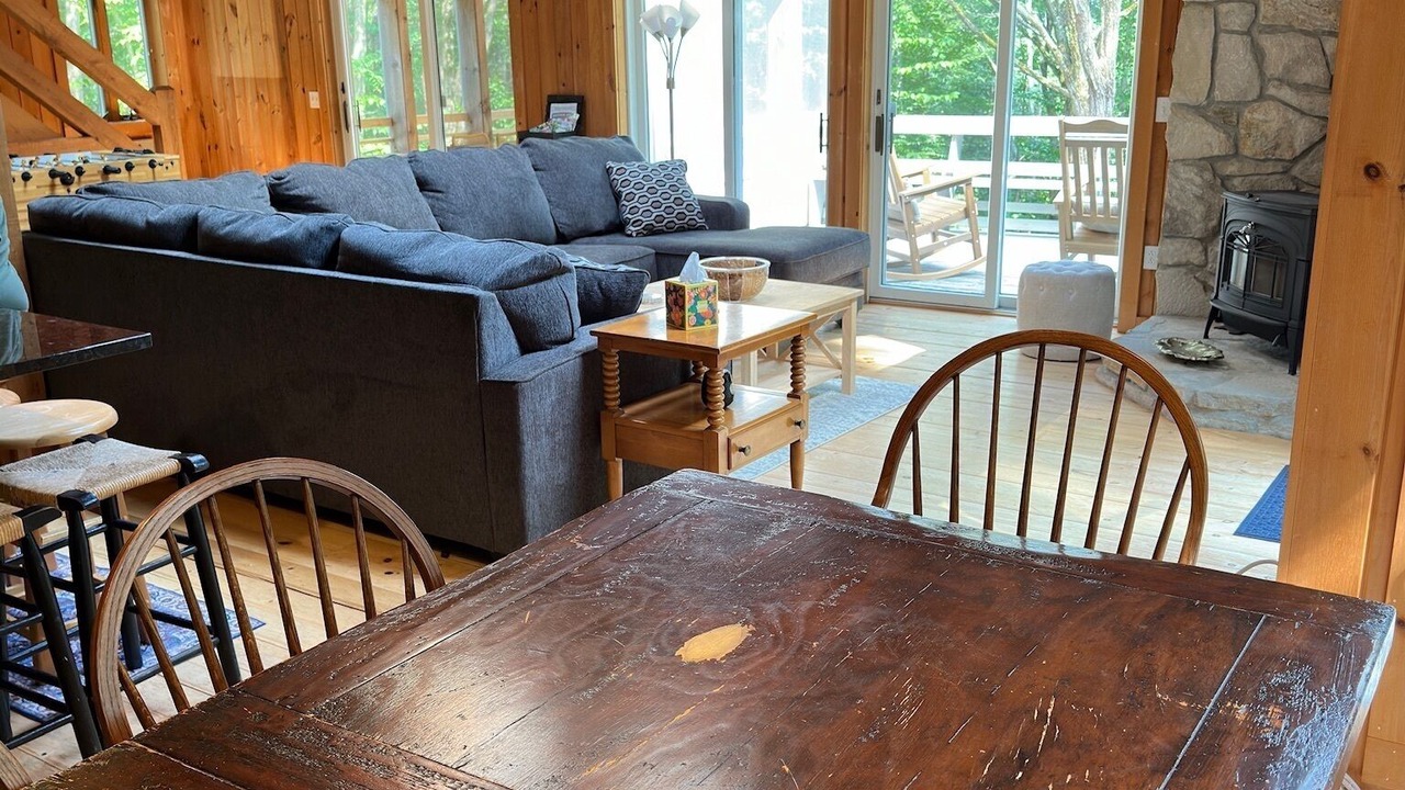 Photo of Livingroom in Lanesborough