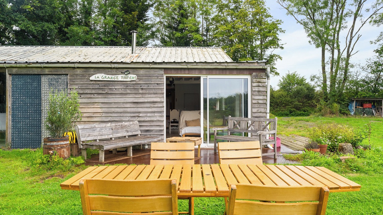Photo of Outdoor in Broons