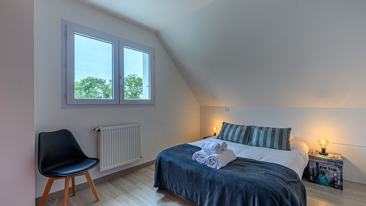 Photo of Bedroom in Theix-Noyalo