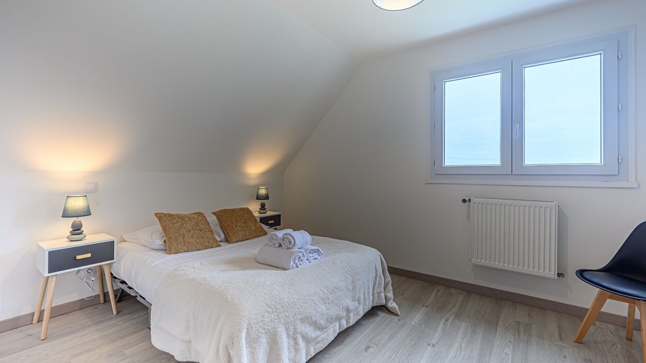 Photo of Bedroom in Theix-Noyalo
