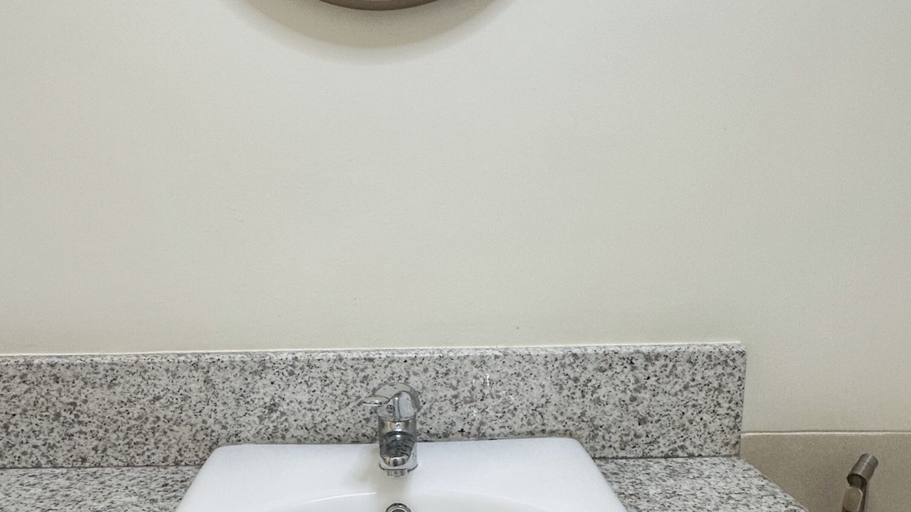 Photo of Bathroom in Kapitolyo