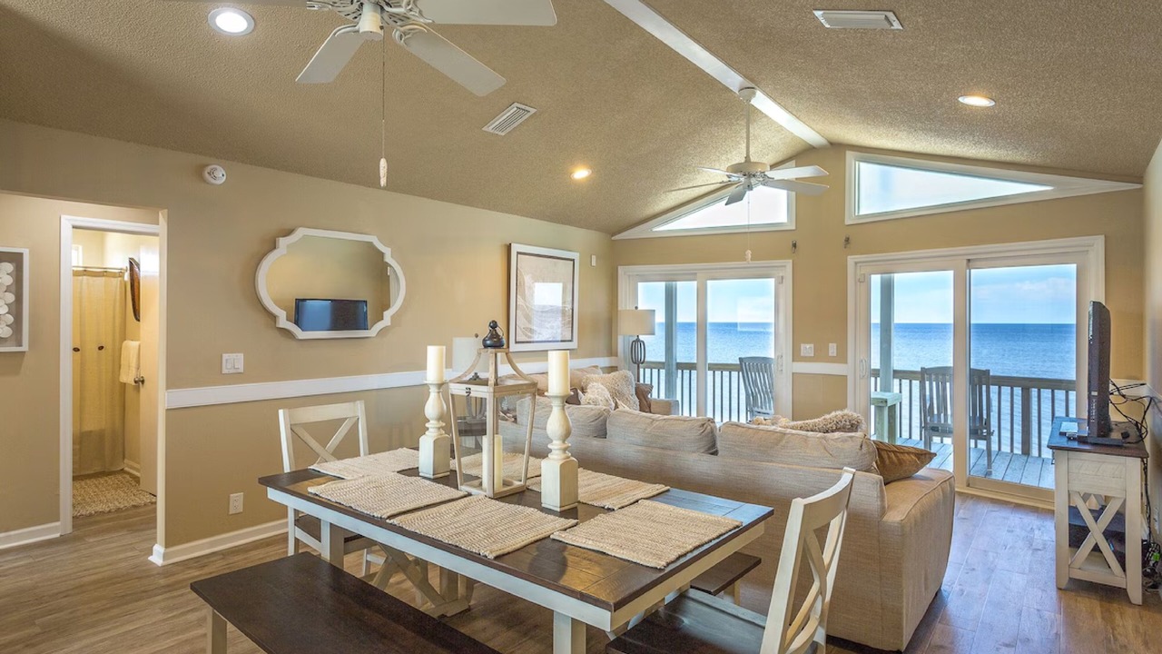 Photo of Bedroom in Alligator Point