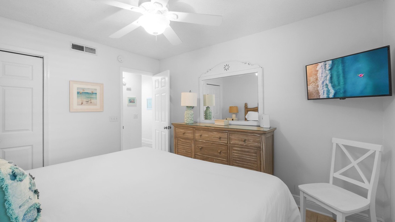 Photo of Bedroom in Seacrest