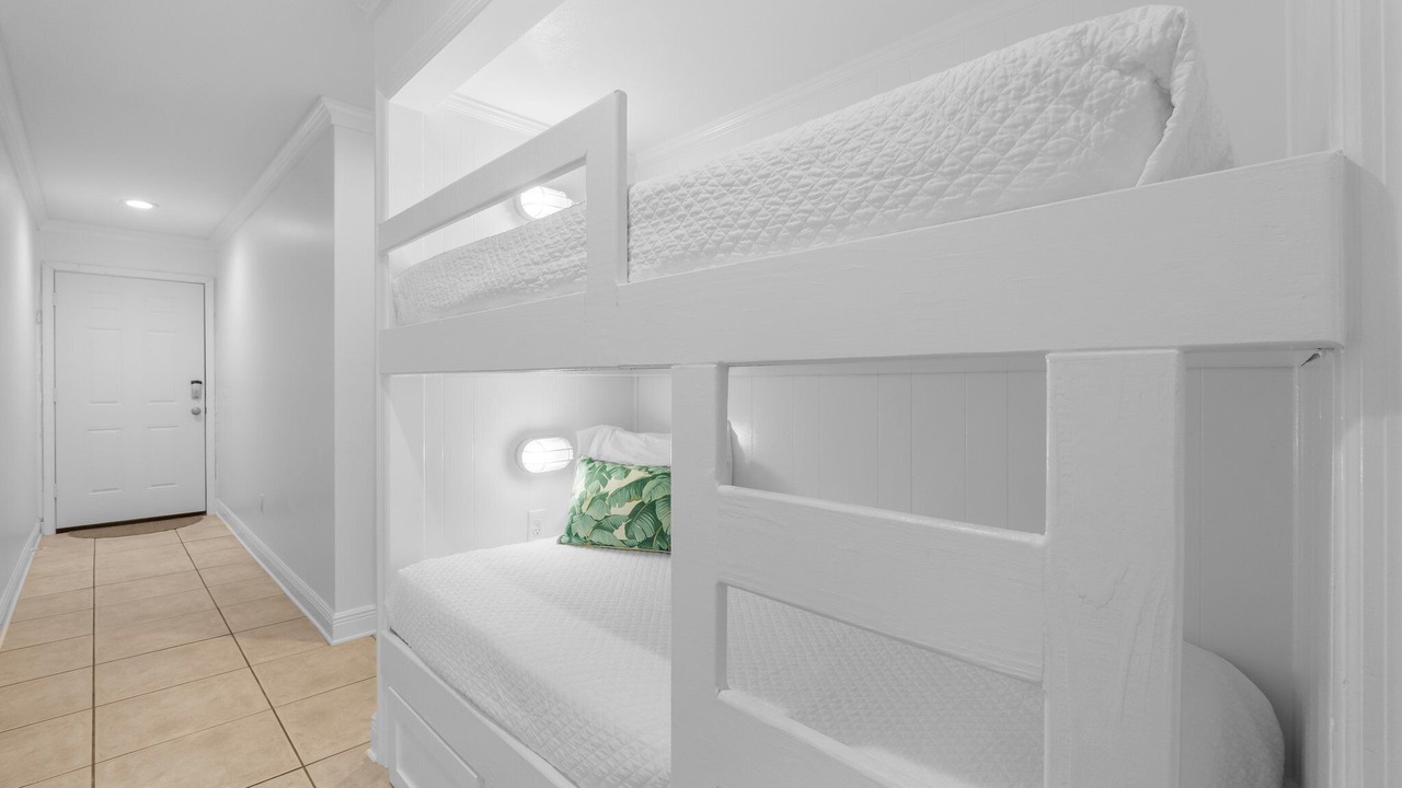 Photo of Bedroom in Seacrest