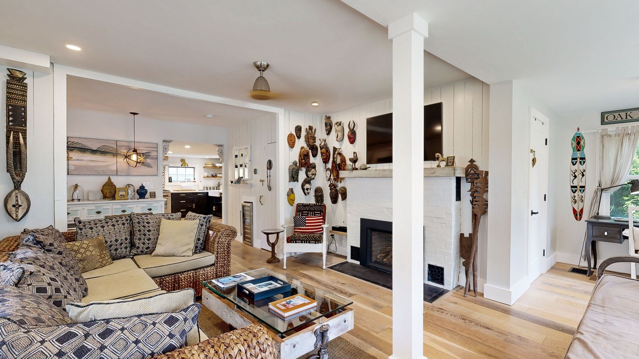 Photo of Livingroom in East Chop