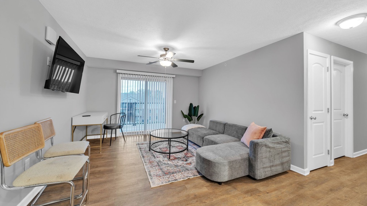 Photo of Livingroom in New Albany