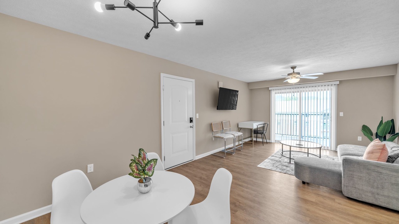 Photo of Livingroom in New Albany