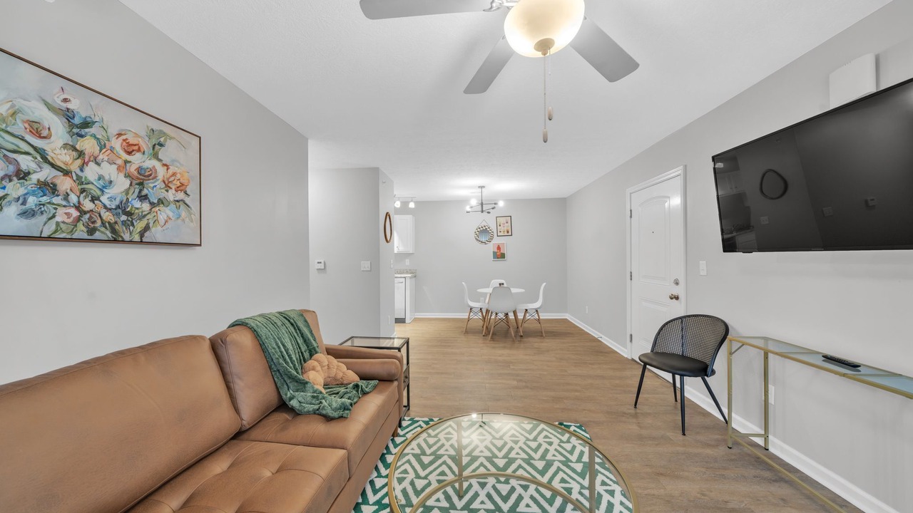 Photo of Livingroom in New Albany