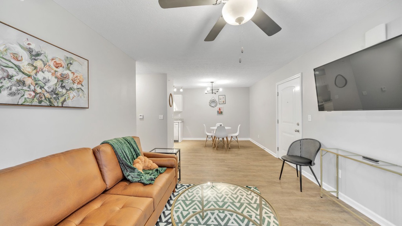 Photo of Livingroom in New Albany