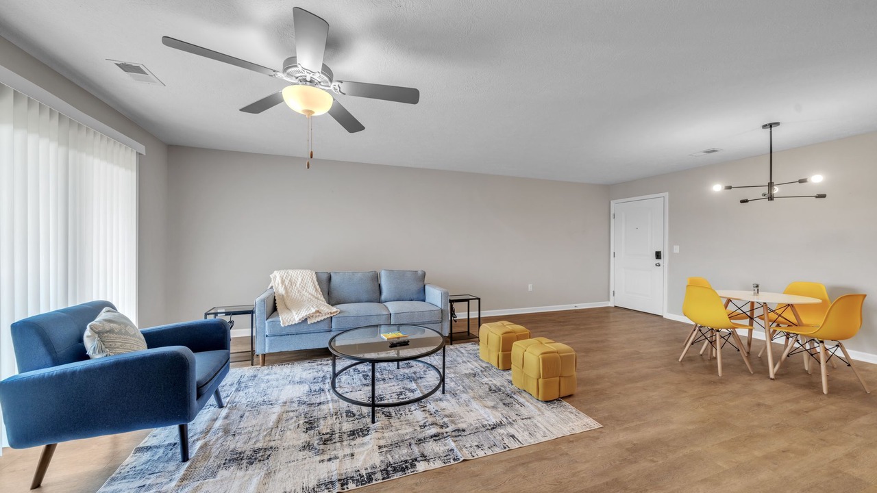 Photo of Livingroom in New Albany