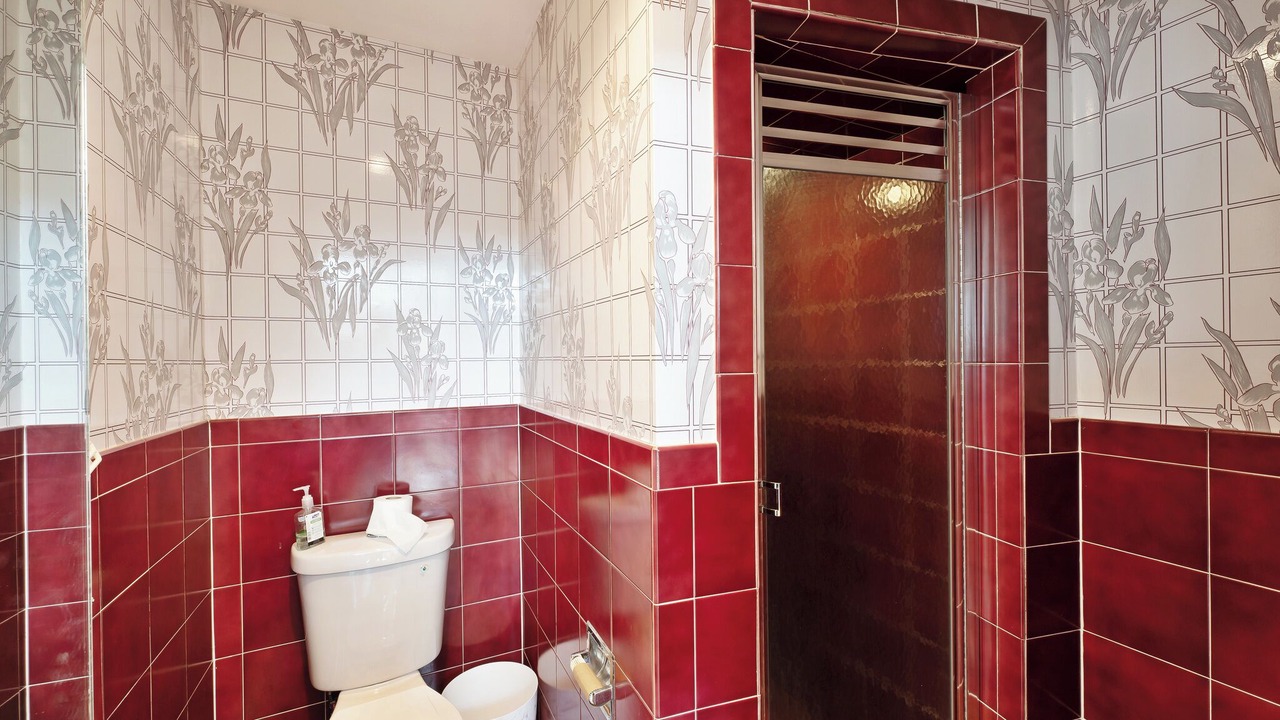 Photo of Bathroom in Bay Shore