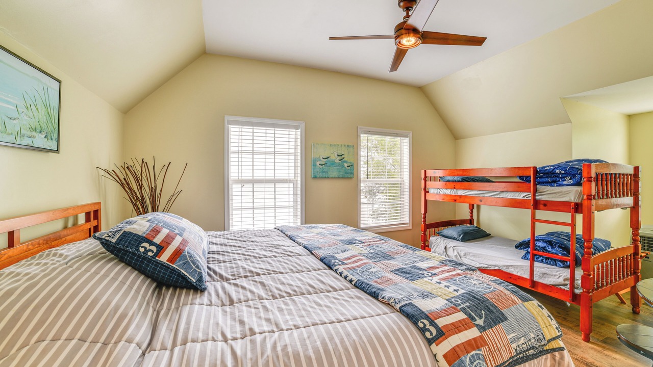 Photo of Bedroom in Durhamville