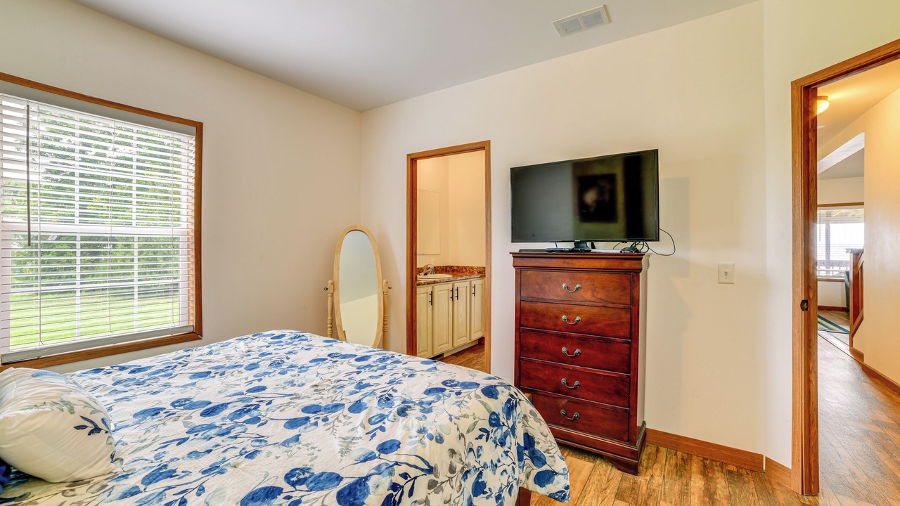 Photo of Bedroom in Durhamville