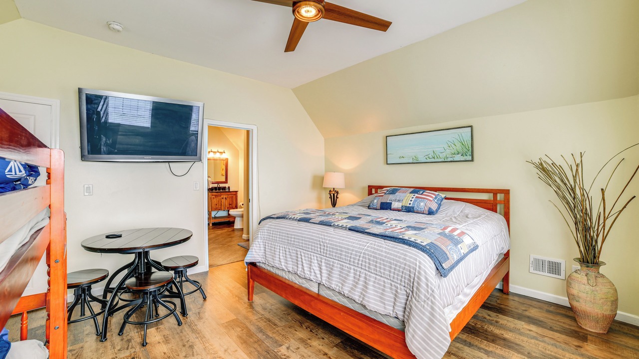 Photo of Bedroom in Durhamville