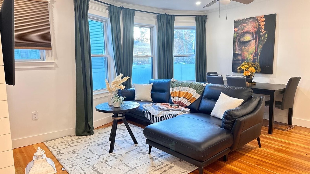 Photo of Livingroom in Framingham