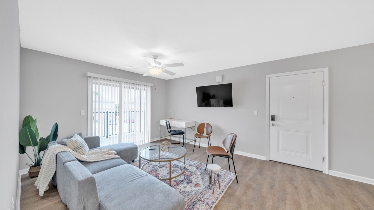 Photo of Livingroom in New Albany