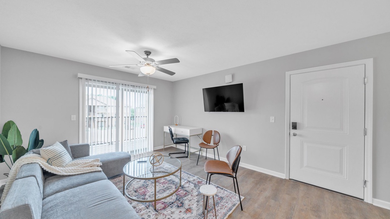Photo of Livingroom in New Albany