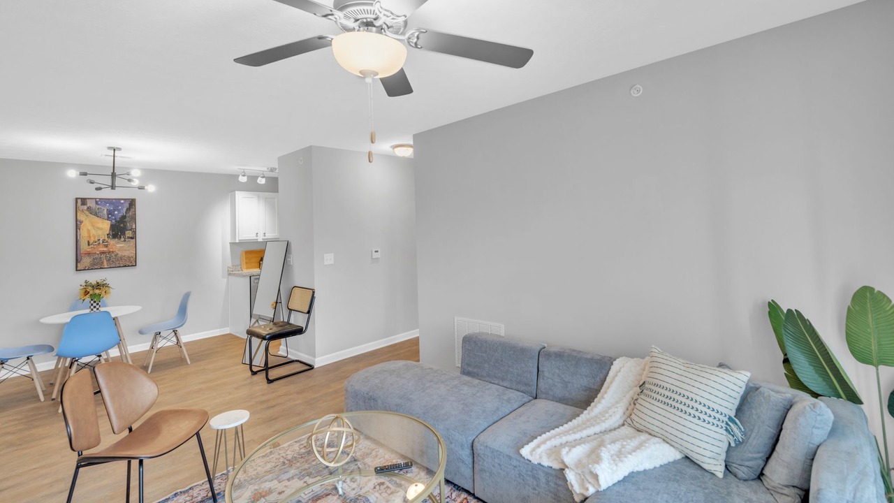 Photo of Livingroom in New Albany