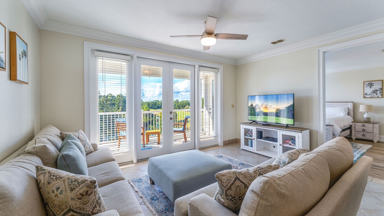 Photo of Livingroom in Carrabelle