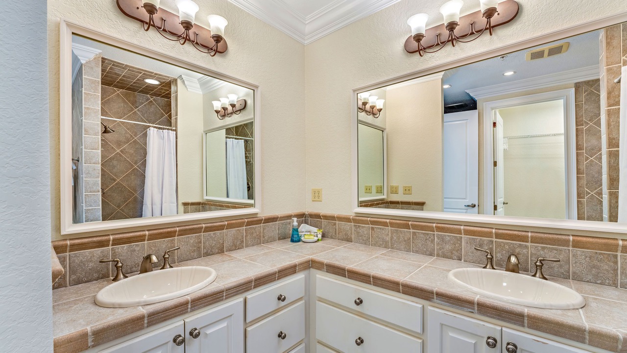 Photo of Bathroom in Carrabelle