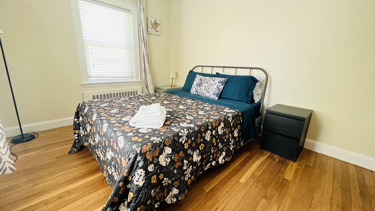 Photo of Bedroom in Newton