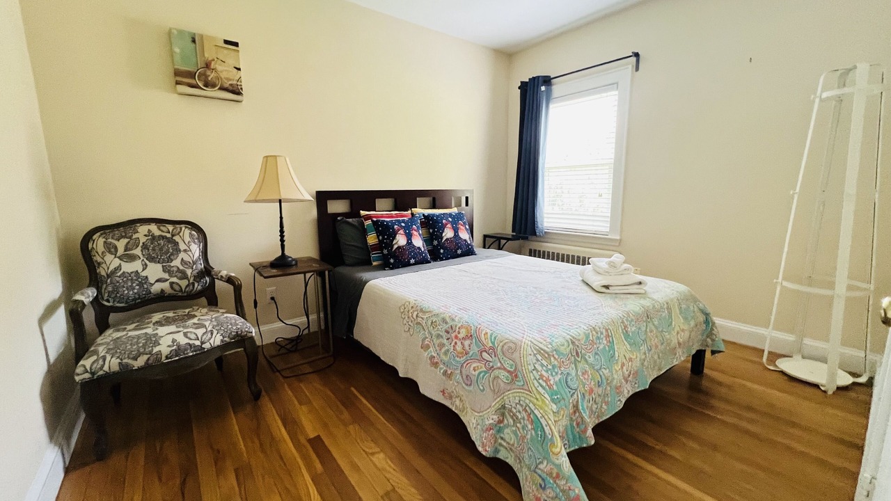 Photo of Bedroom in Newton