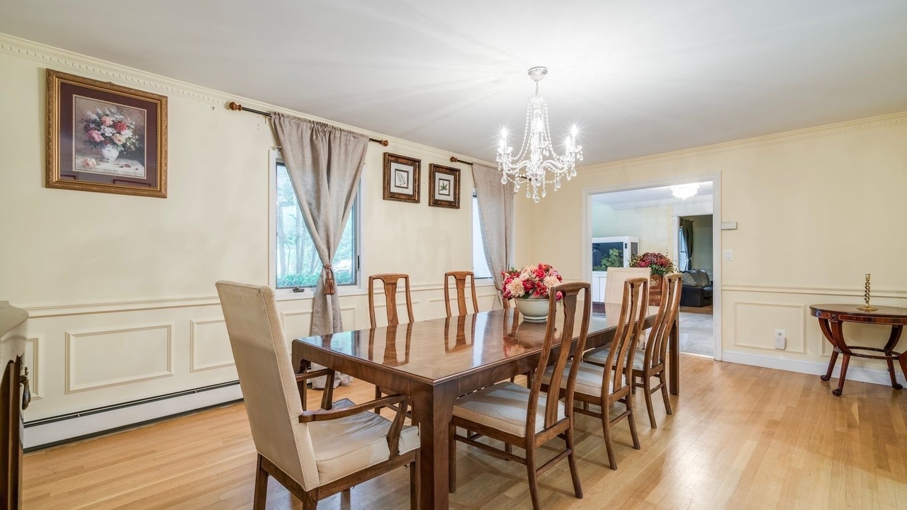 Photo of Bedroom in Old Westbury