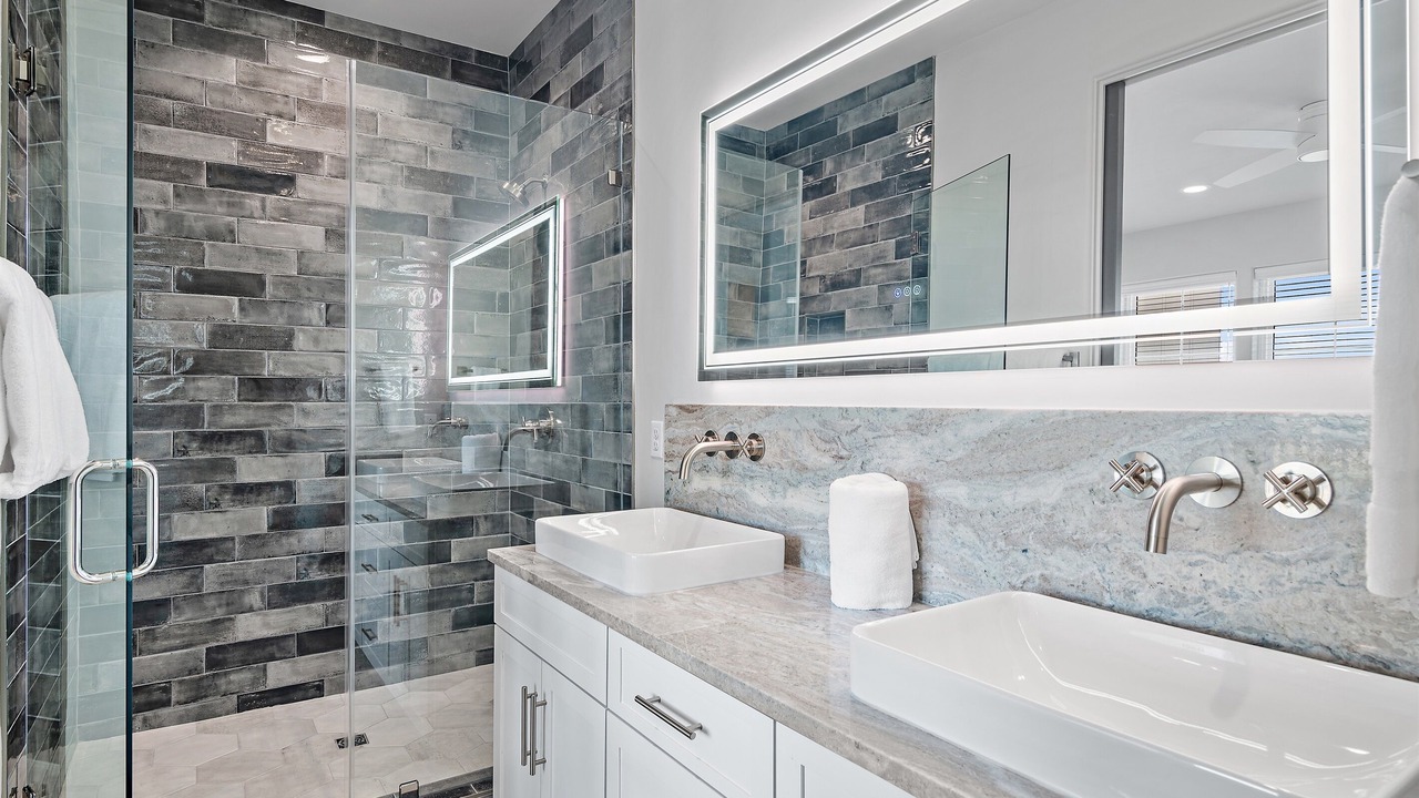 Photo of Bathroom in Laguna Beach