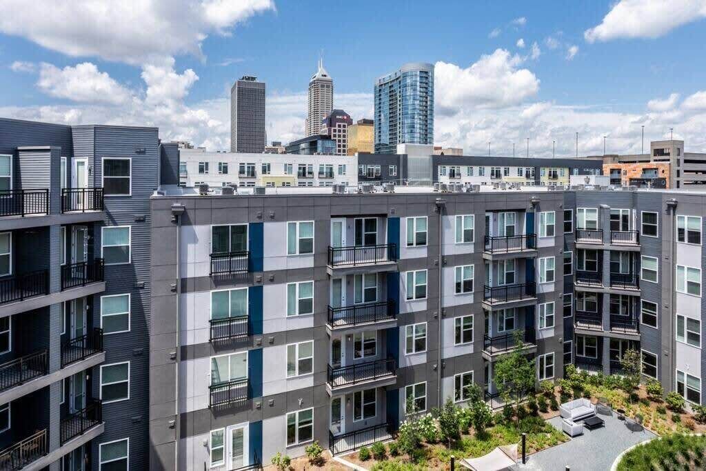 Photo of Outdoor in Cole-Noble District