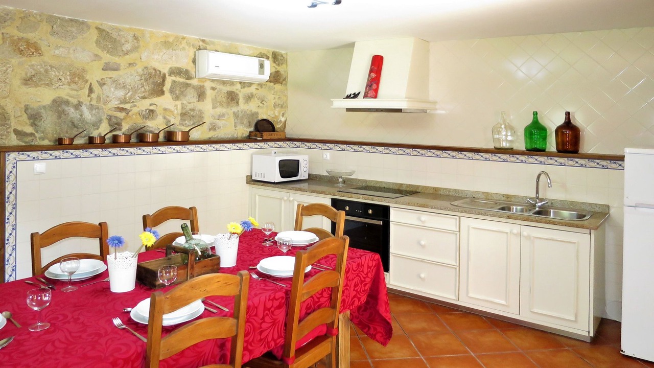 Photo of Bedroom in Cossourado