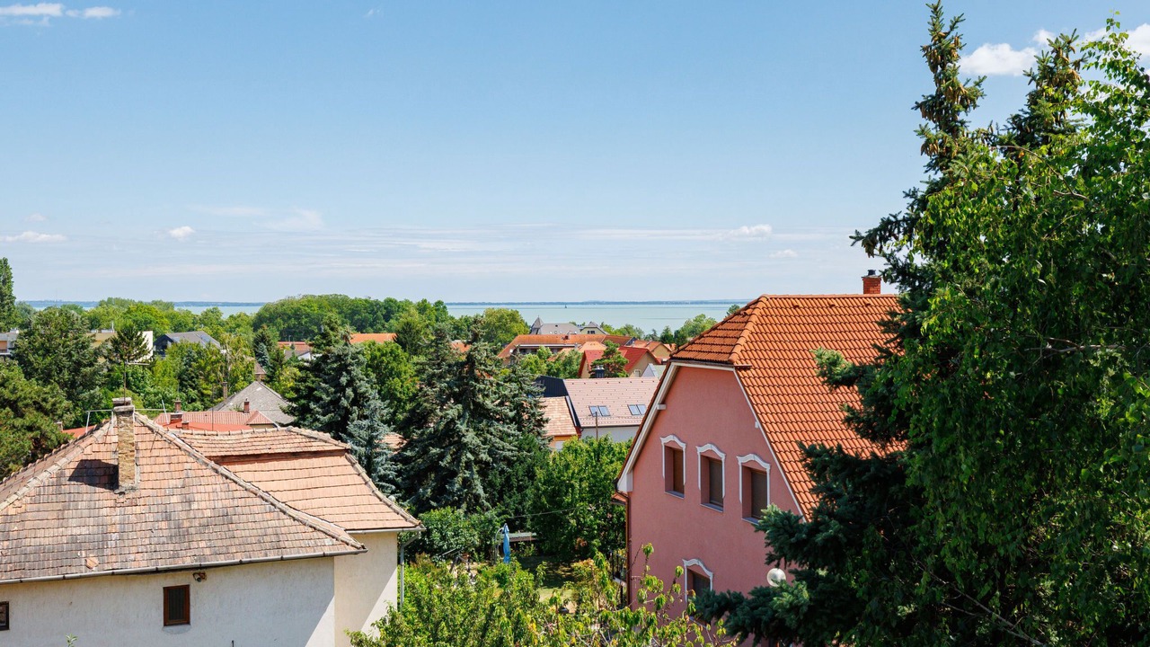 Photo of Others in Balatonalmadi