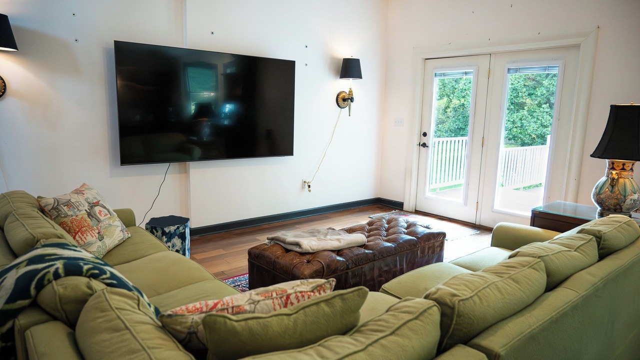 Photo of Livingroom in Troutville