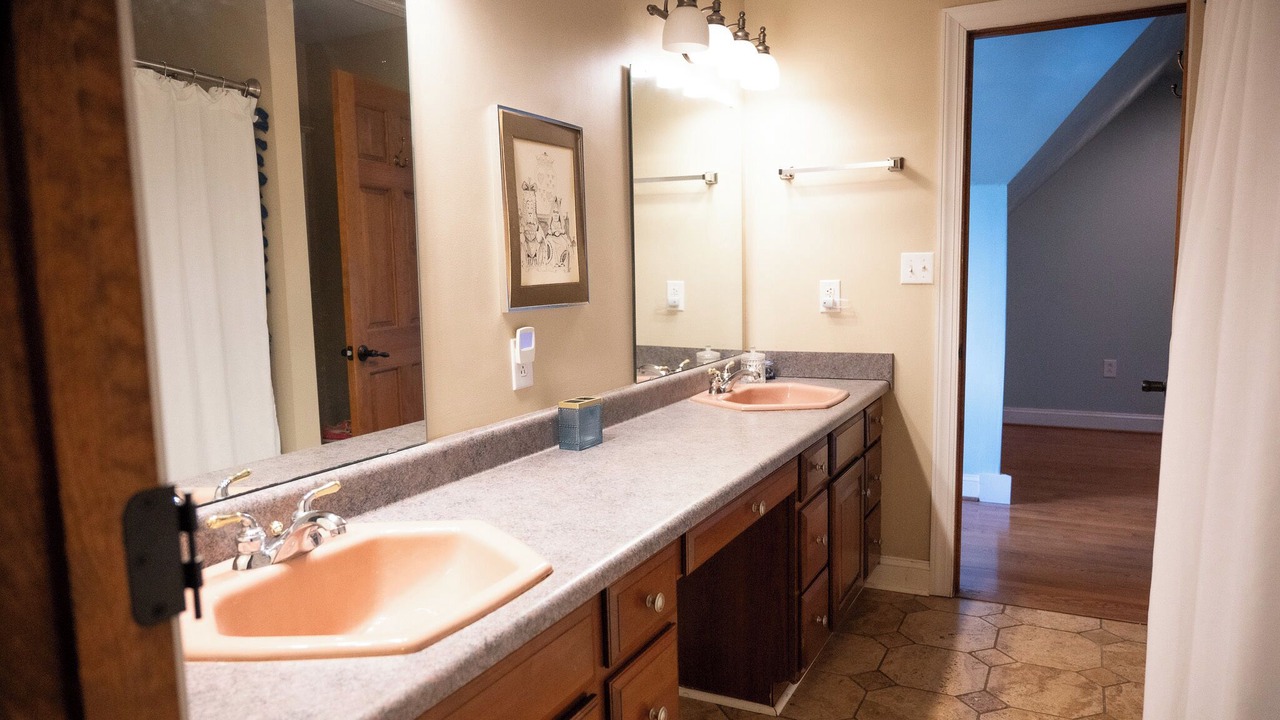 Photo of Bathroom in Troutville