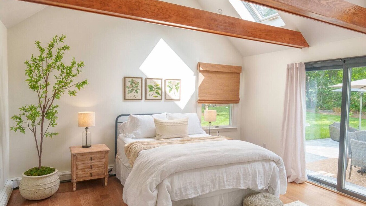 Photo of Bedroom in Silver Beach