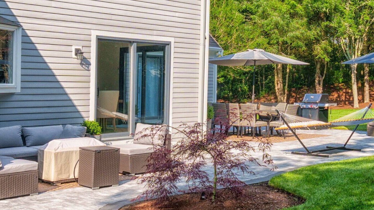 Photo of Patio Balcony in Silver Beach